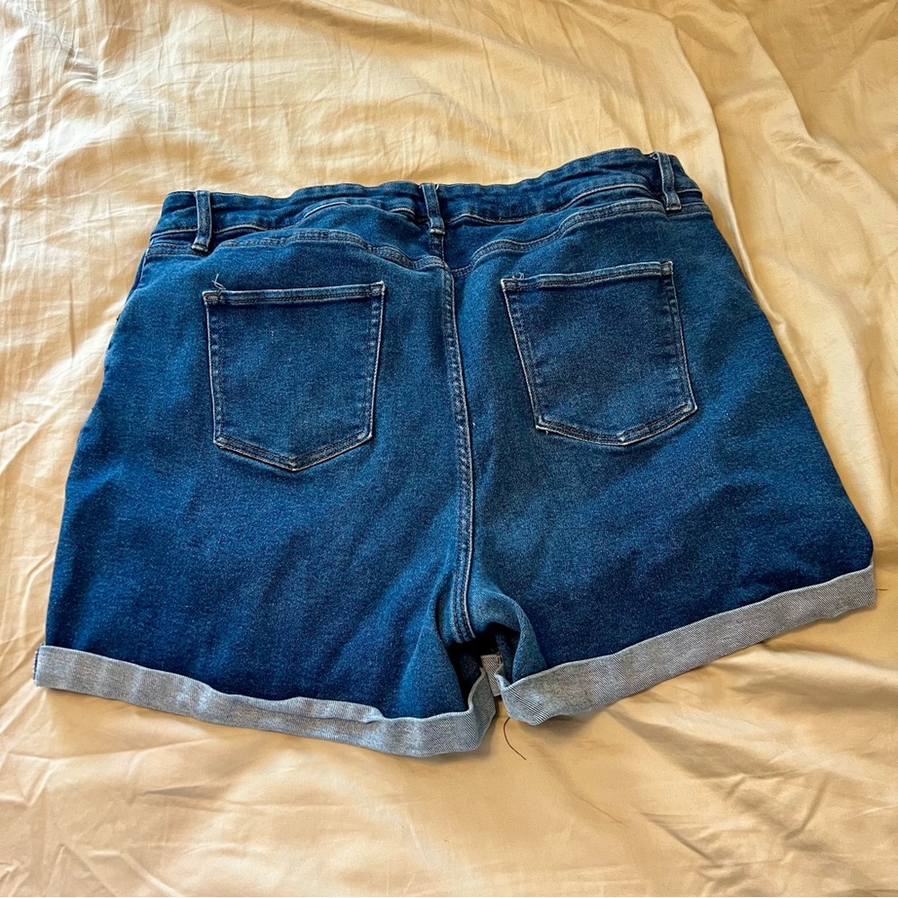 Ava & Viv Blue Jean Shorts with Distressed Details - Picture 4 of 4